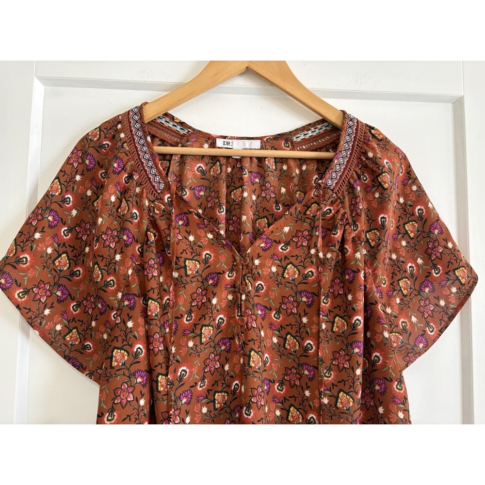 DR2 by Daniel Rainn Boho Floral Tassel Blouse M Short Sleeve Rust Pink Peasant - Picture 2 of 10